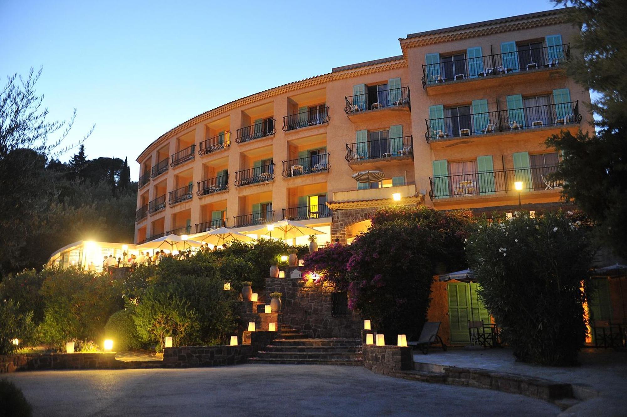 Hotel Du Parc Cavalaire Sur Mer Exterior photo